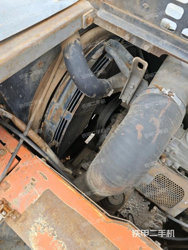 水箱+風(fēng)扇特寫(上車部件) 水箱+風(fēng)扇特寫(上車部件)