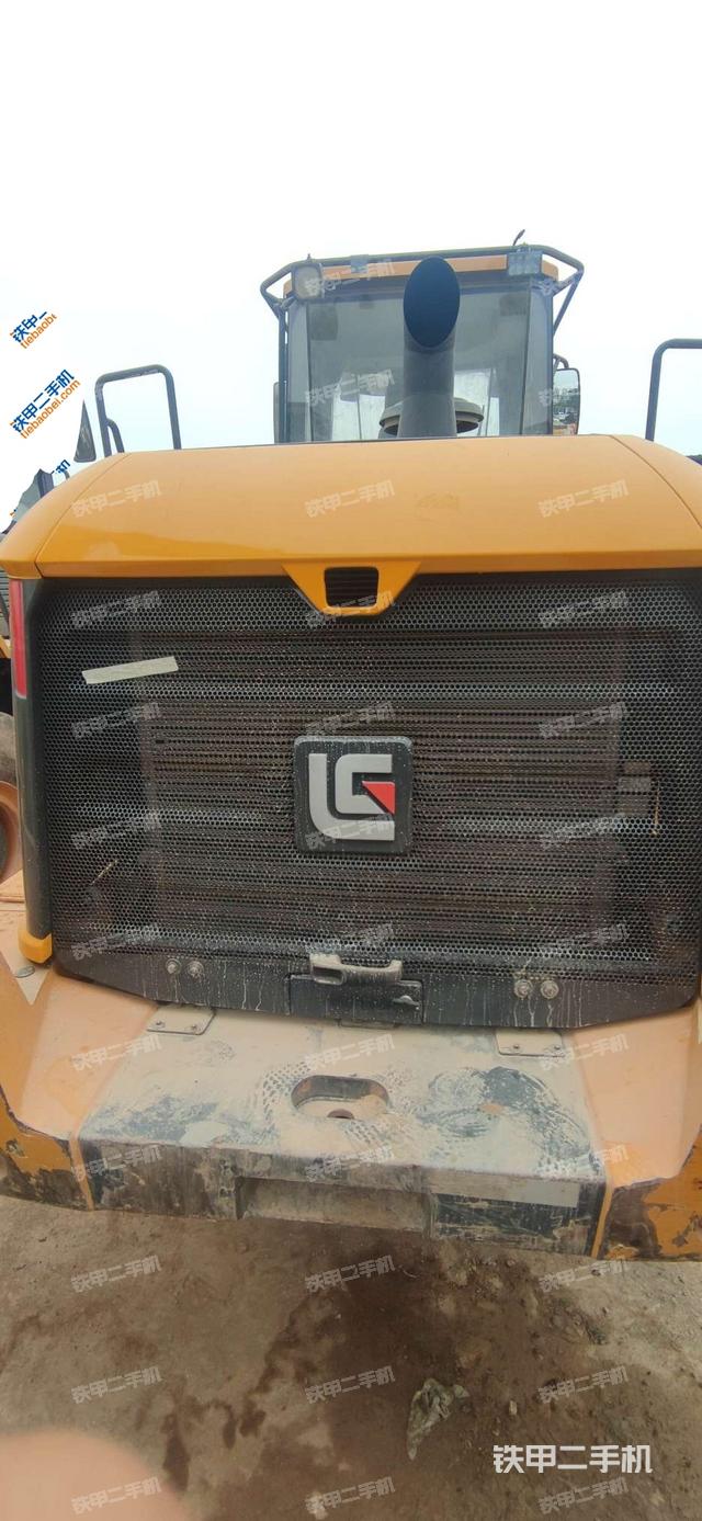 正后方（整機外觀）