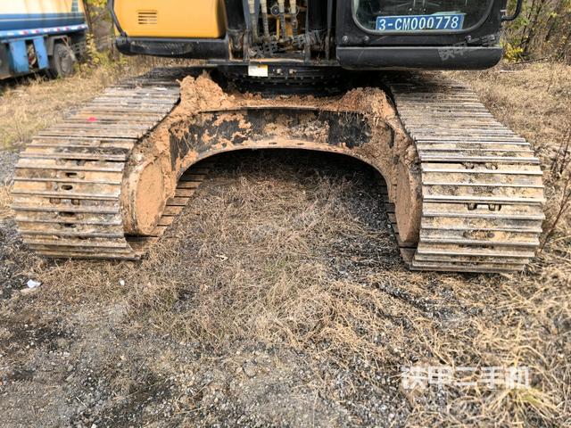 大臂油缸整體?豎拍（工作和回轉(zhuǎn)裝置）