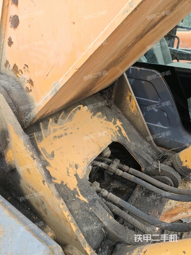 大臂根部?斜視（工作和回轉(zhuǎn)裝置）