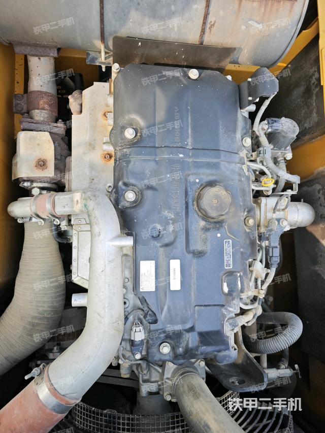 駕駛室頂部俯視（上車部件）