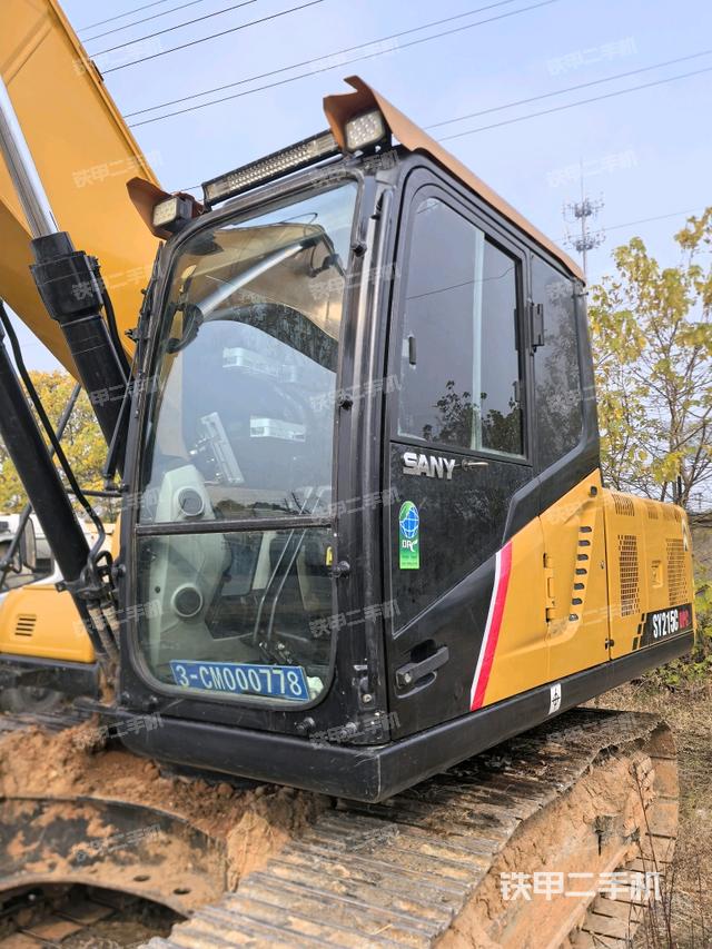 駕駛室左前45度（駕駛室部分）