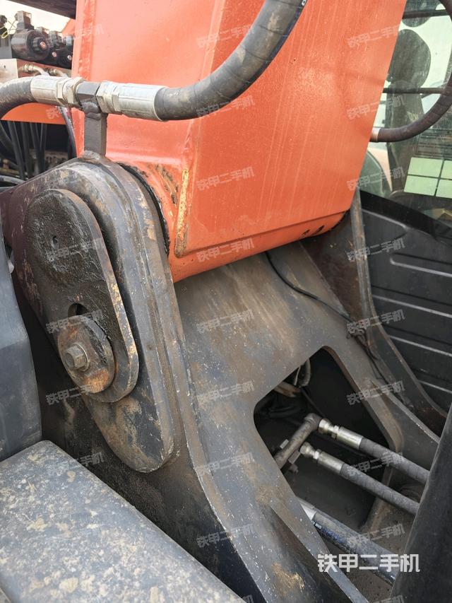 大臂根部?斜視（工作和回轉(zhuǎn)裝置）