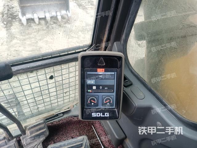 顯示屏?(駕駛室部分) 顯示屏?(駕駛室部分)