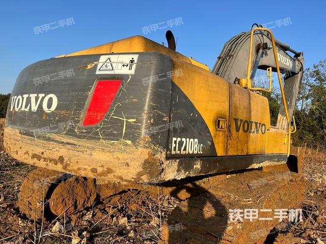 整機(jī)右后45°(整機(jī)外觀) 整機(jī)右后45°(整機(jī)外觀)