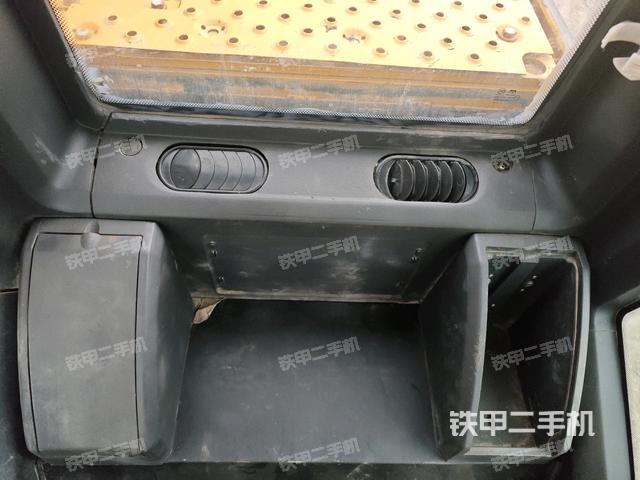 座椅后部（駕駛室部分）