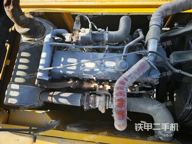 發(fā)動(dòng)機(jī)整體俯視(整機(jī)外觀) 發(fā)動(dòng)機(jī)整體俯視(整機(jī)外觀)