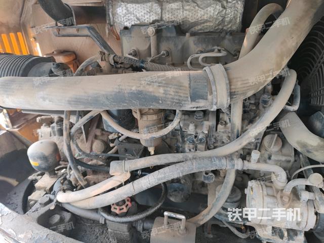 发动机室（上车部件）