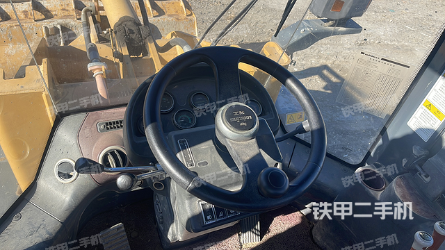 駕駛室工作臺（整機外觀及大件）