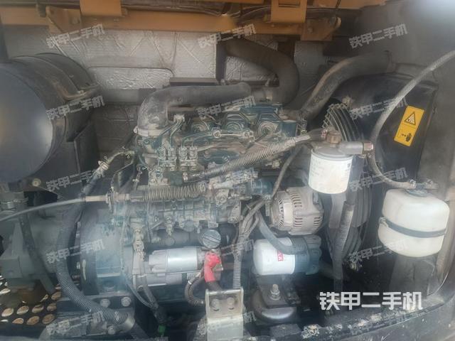 發(fā)動(dòng)機(jī)整體俯視（整機(jī)外觀）