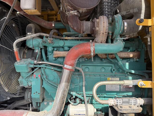 發(fā)動機右側(cè)(整機外觀及大件) 發(fā)動機右側(cè)(整機外觀及大件)