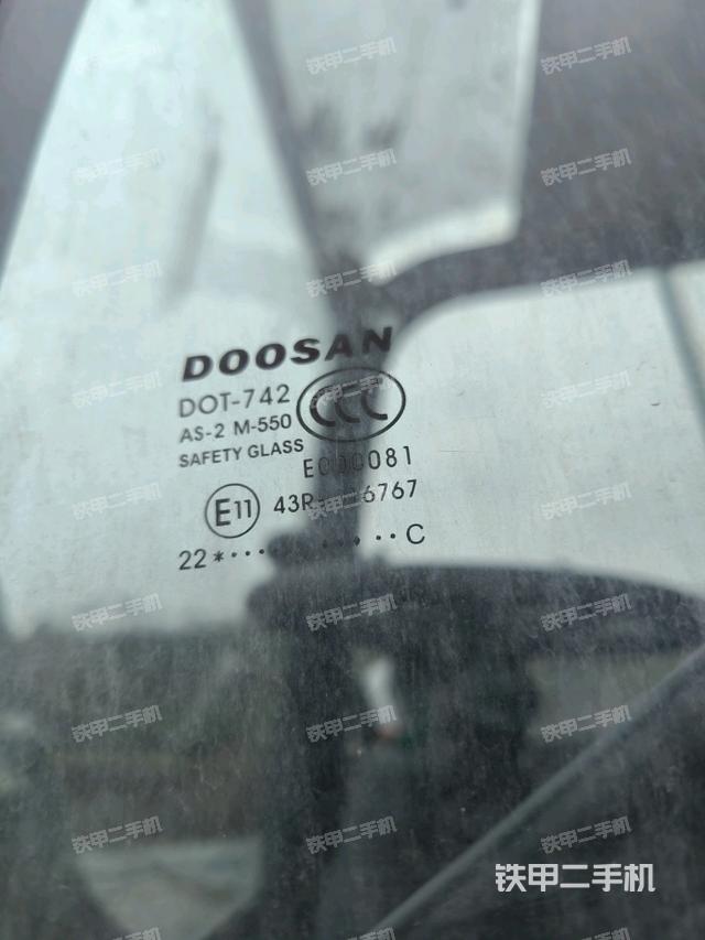 后窗玻璃角標(biāo)（駕駛室部分）