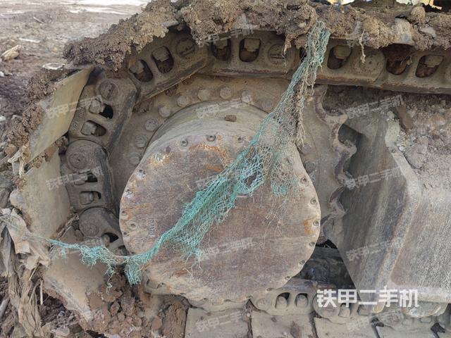 右側(cè)履帶整體(行走機(jī)構(gòu)) 右側(cè)履帶整體(行走機(jī)構(gòu))
