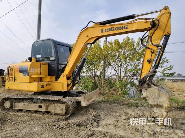 右后45(整機(jī)外觀) 右后45(整機(jī)外觀)