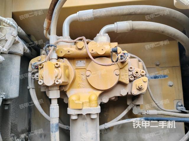 液壓泵室(大件艙室) 液壓泵室(大件艙室)