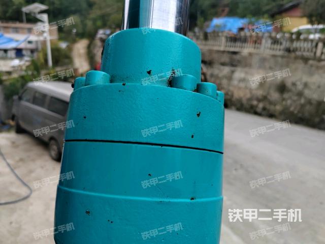 小臂整體右前(工作和回轉(zhuǎn)裝置) 小臂整體右前(工作和回轉(zhuǎn)裝置)