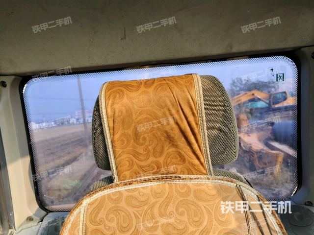 后窗玻璃角標(biāo)(駕駛室部分) 后窗玻璃角標(biāo)(駕駛室部分)