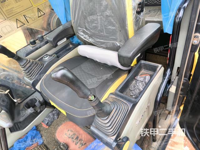 座椅后部(駕駛室部分) 座椅后部(駕駛室部分)