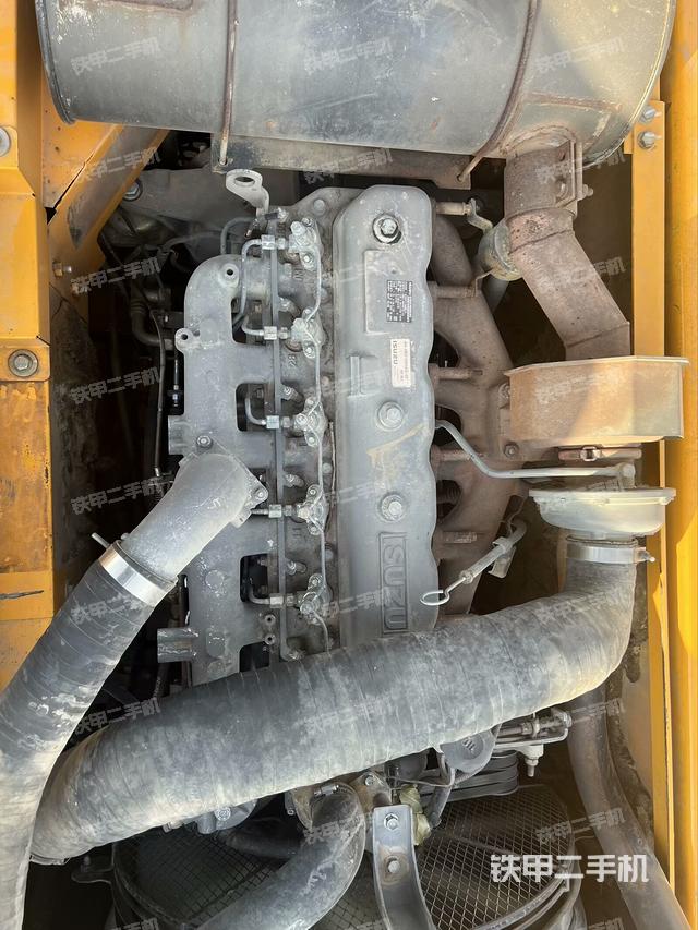 發(fā)動(dòng)機(jī)整體俯視（整機(jī)外觀）