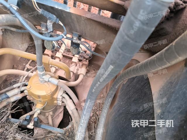 發(fā)動(dòng)機(jī)室(上車部件) 發(fā)動(dòng)機(jī)室(上車部件)