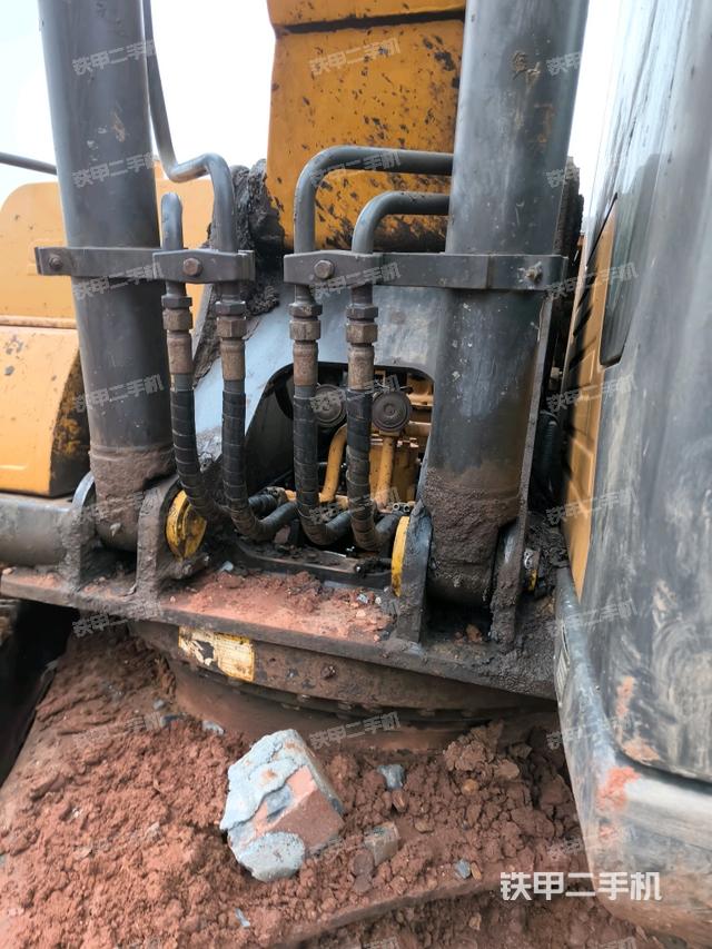 大臂根部?斜視（工作和回轉(zhuǎn)裝置）