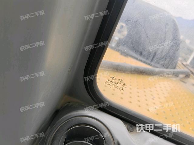 座椅左側(cè)控制臺(tái)/音響/含左手柄(駕駛室部分) 座椅左側(cè)控制臺(tái)/音響/含左手柄(駕駛室部分)