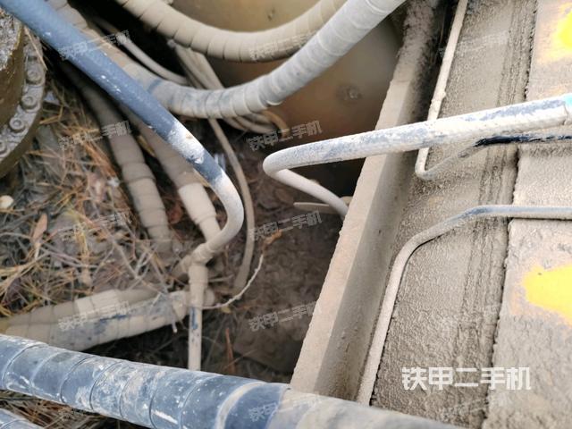 氣門室蓋螺絲特寫(xiě)(上車部件) 氣門室蓋螺絲特寫(xiě)(上車部件)