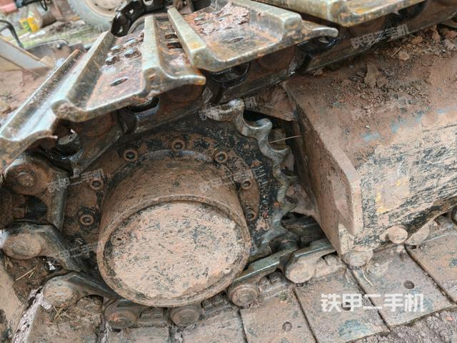 右驅(qū)動輪(行走機構(gòu)) 右驅(qū)動輪(行走機構(gòu))