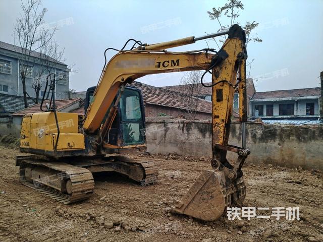 右前45(整機(jī)外觀) 右前45(整機(jī)外觀)