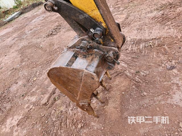 鏟斗45度(工作和回轉(zhuǎn)裝置) 鏟斗45度(工作和回轉(zhuǎn)裝置)