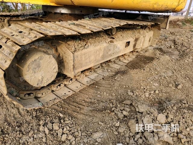 左側(cè)履帶整體?(行走機(jī)構(gòu)) 左側(cè)履帶整體?(行走機(jī)構(gòu))