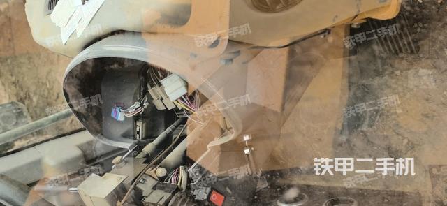 駕駛室操作臺（整機外觀及大件）