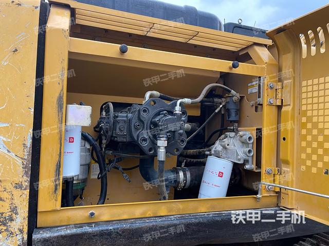 液壓泵室(大件艙室) 液壓泵室(大件艙室)