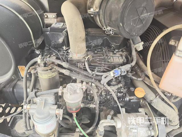 發(fā)動機(jī)整體俯視（整機(jī)外觀）