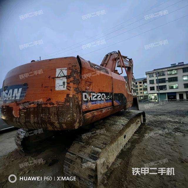 整機(jī)右后45°(整機(jī)外觀) 整機(jī)右后45°(整機(jī)外觀)