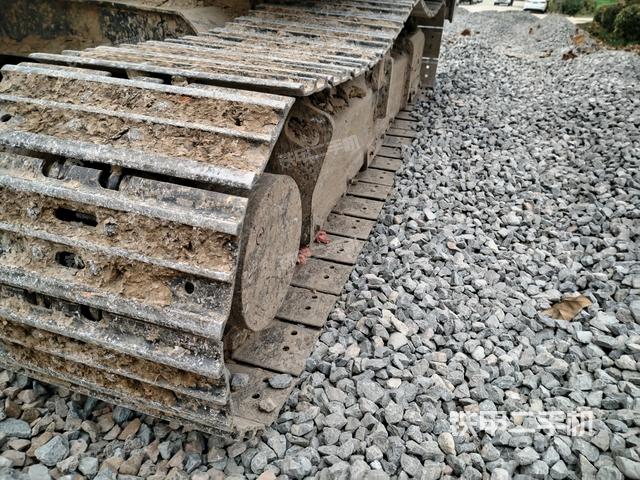 右側(cè)履帶整體?（行走機構(gòu)）