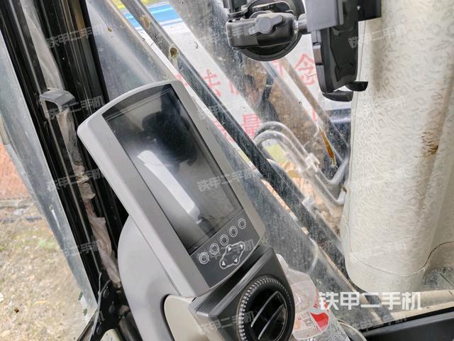 顯示屏?(駕駛室部分) 顯示屏?(駕駛室部分)