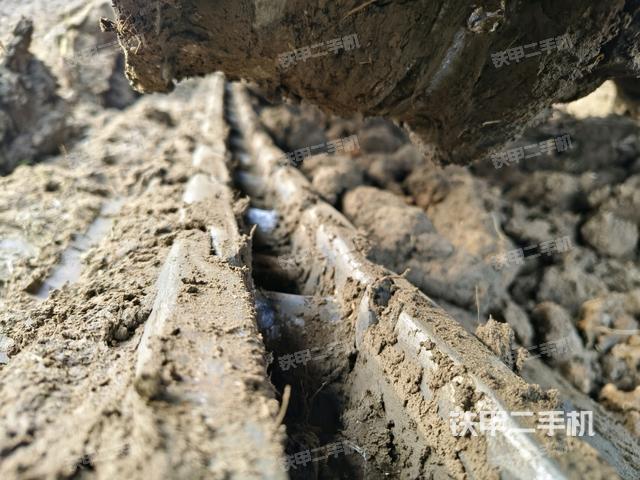 右側(cè)行走馬達(dá)蓋板（行走機(jī)構(gòu)）