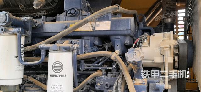 發(fā)動機左側（整機外觀及大件）