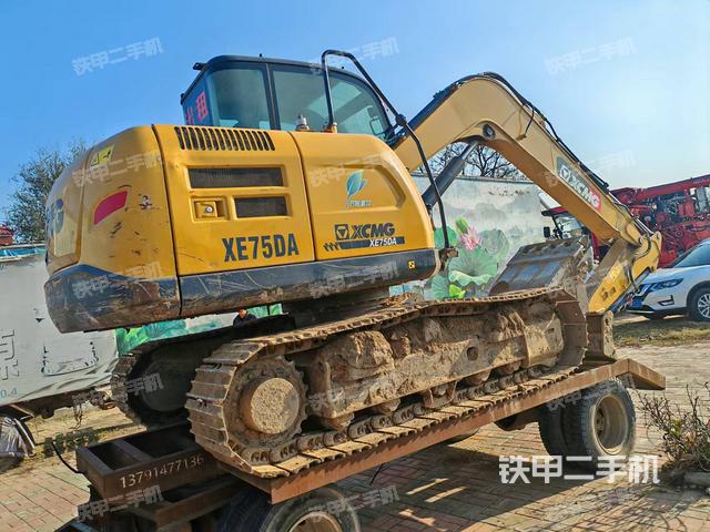 整機(jī)右后45°(整機(jī)外觀) 整機(jī)右后45°(整機(jī)外觀)