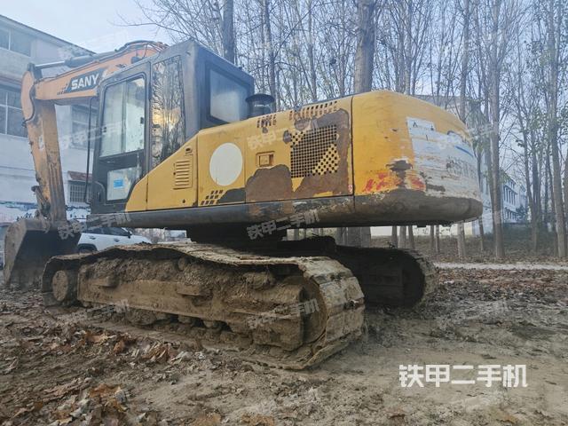 駕駛室整體（整機(jī)外觀）