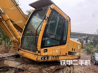 現(xiàn)代R215-7挖掘機
