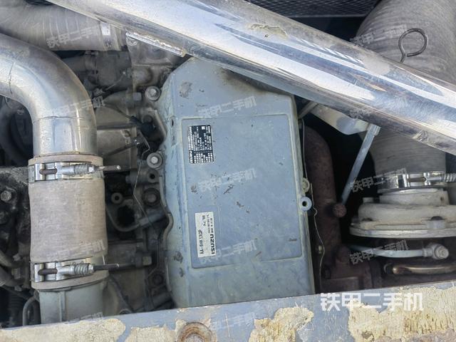 氣門(mén)室蓋螺絲特寫(xiě)(上車(chē)部件) 氣門(mén)室蓋螺絲特寫(xiě)(上車(chē)部件)