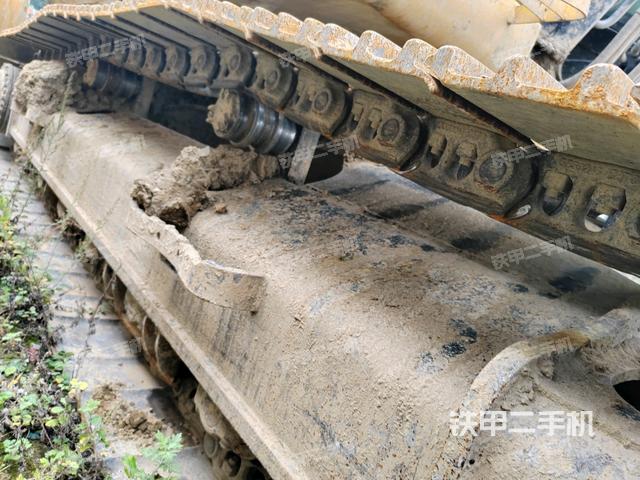 左側(cè)行走馬達(dá)蓋板(行走機(jī)構(gòu)) 左側(cè)行走馬達(dá)蓋板(行走機(jī)構(gòu))