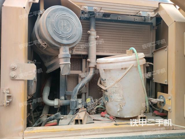 散熱器正面（大件艙室）