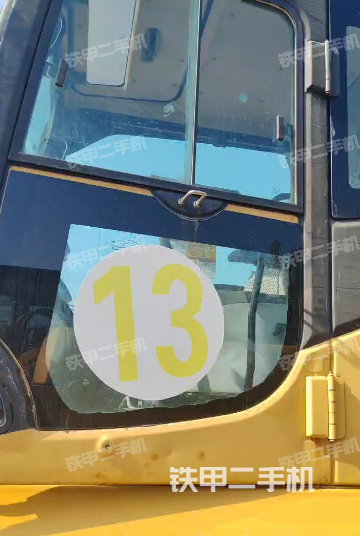 駕駛室整體（整機外觀）