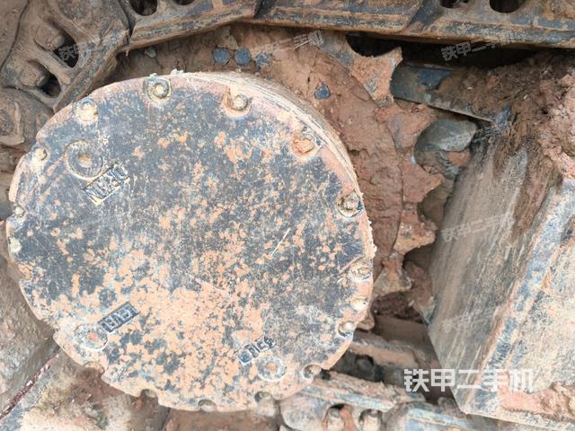 右側(cè)履帶整體(行走機(jī)構(gòu)) 右側(cè)履帶整體(行走機(jī)構(gòu))