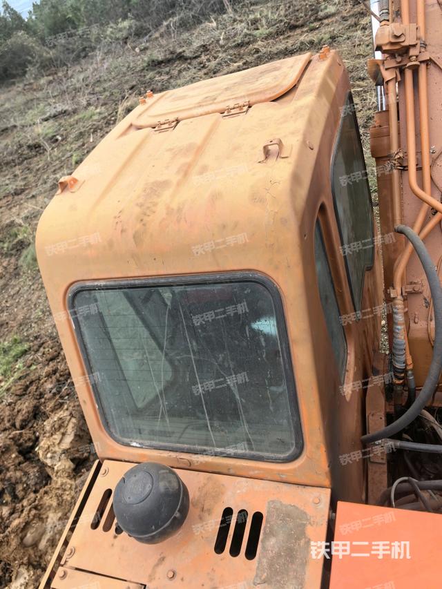 駕駛室頂部俯視（上車部件）