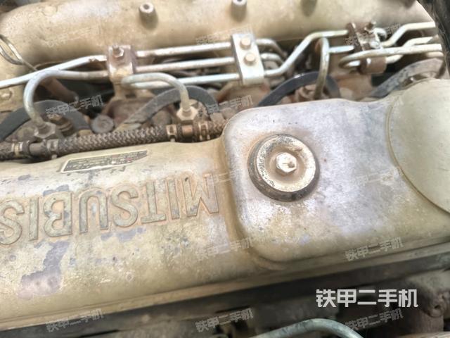 氣門室蓋螺絲特寫（上車部件）