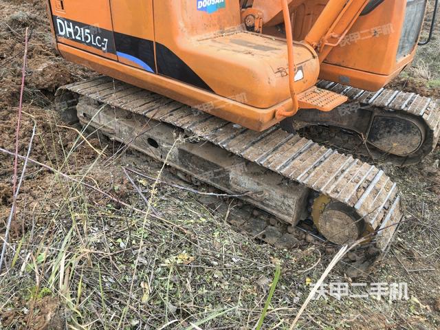 左導(dǎo)向輪（行走機(jī)構(gòu)）